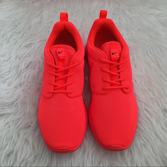 NEW Nike Rare Roshe One Women’s Sneakers - Picture 4 of 6